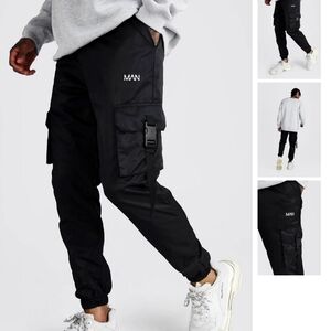 Man Boohoo Man Black Cargo Windbreakers Size Medium